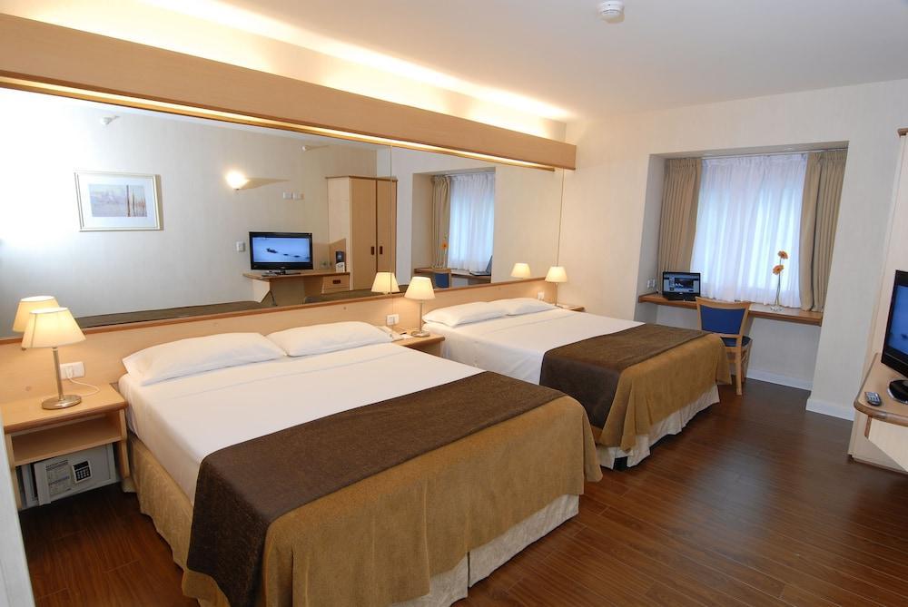 Hotel Aeroparque Inn & Suites Buenos Aires Dış mekan fotoğraf