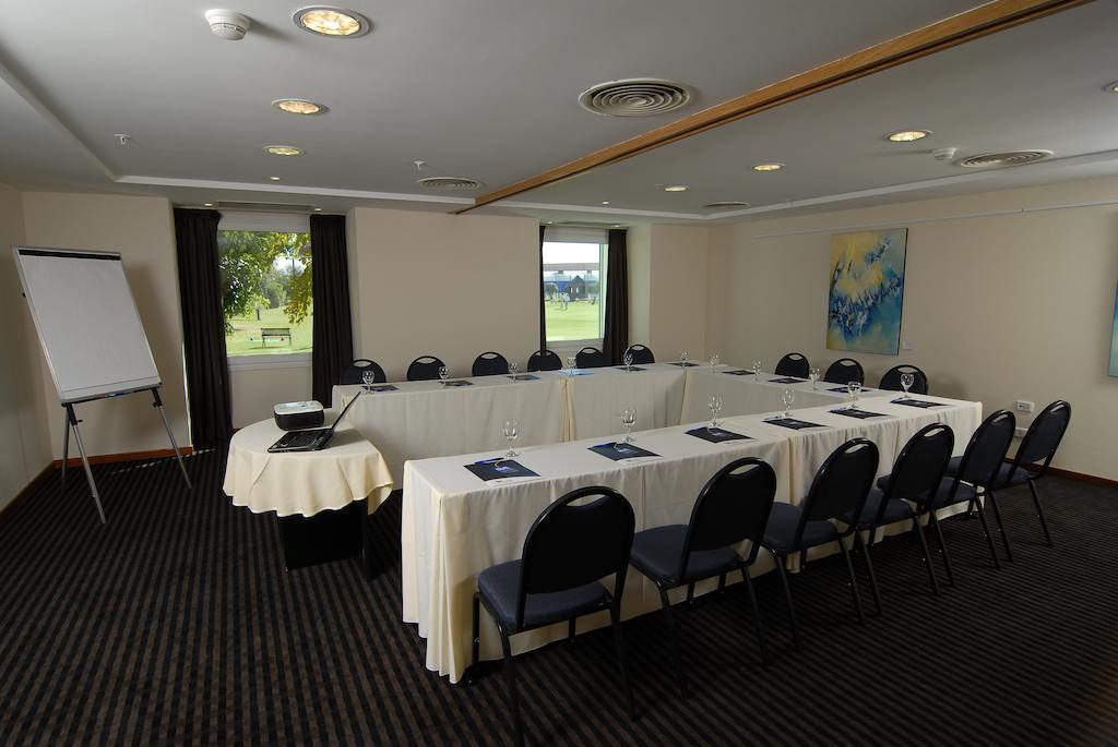 Hotel Aeroparque Inn & Suites Buenos Aires Dış mekan fotoğraf