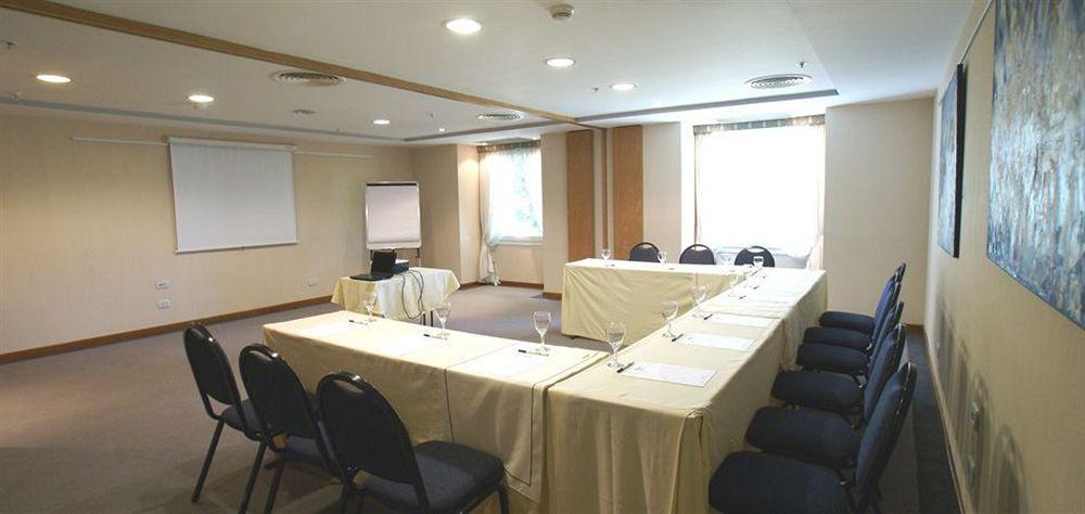 Hotel Aeroparque Inn & Suites Buenos Aires Dış mekan fotoğraf