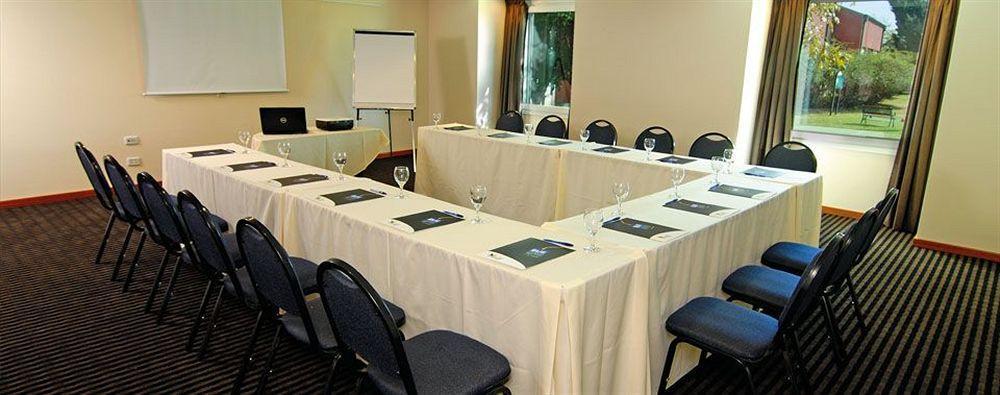 Hotel Aeroparque Inn & Suites Buenos Aires Dış mekan fotoğraf