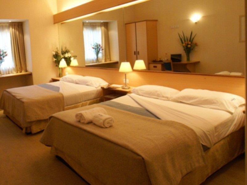 Hotel Aeroparque Inn & Suites Buenos Aires Dış mekan fotoğraf