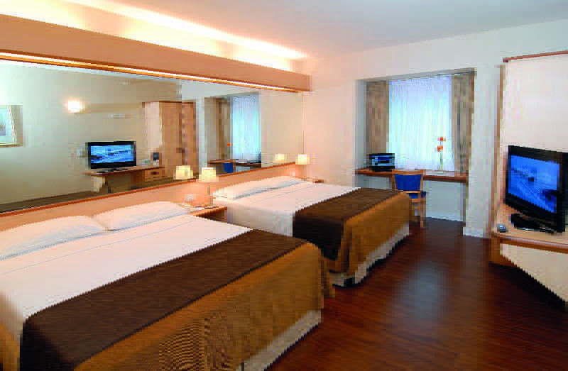 Hotel Aeroparque Inn & Suites Buenos Aires Dış mekan fotoğraf