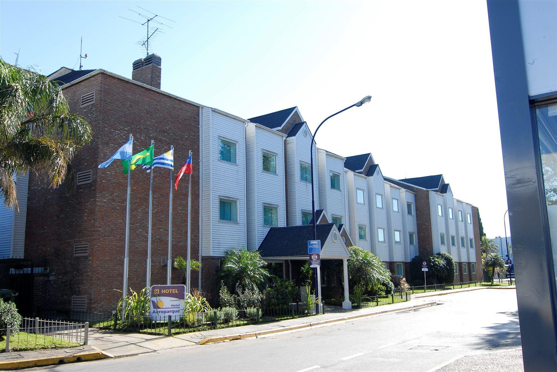 Hotel Aeroparque Inn & Suites Buenos Aires Dış mekan fotoğraf