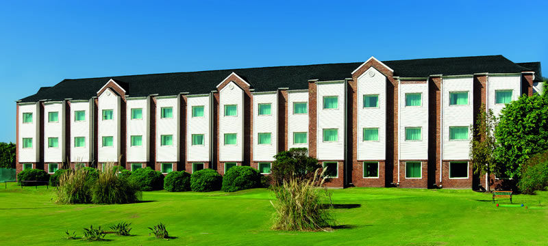 Hotel Aeroparque Inn & Suites Buenos Aires Dış mekan fotoğraf