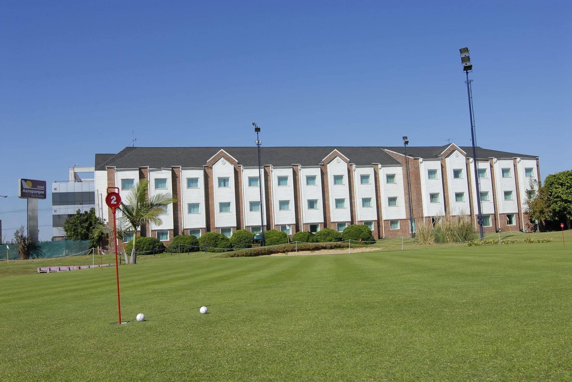 Hotel Aeroparque Inn & Suites Buenos Aires Dış mekan fotoğraf